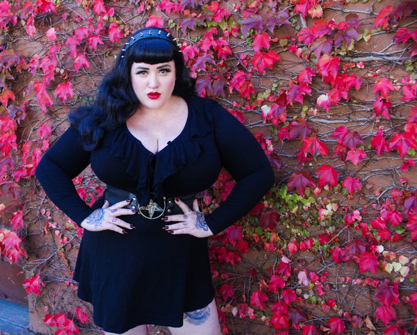 The Love Potion Cardigan in Noir