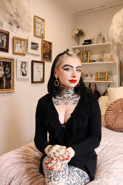 The Love Potion Cardigan in Noir